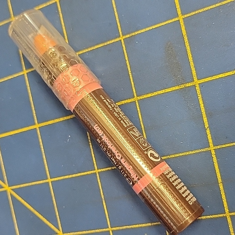 Burt's Bees Red Matte Lip Crayon Niagra Overlook 0.11g New Sealed - Picture 2 of 4